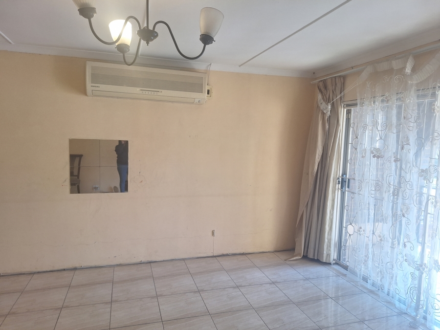 3 Bedroom Property for Sale in Raisethorpe KwaZulu-Natal