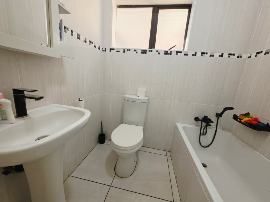 3 Bedroom Property for Sale in Noordsig KwaZulu-Natal