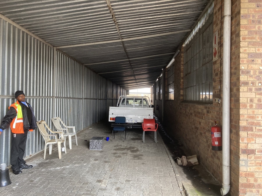 To Let Commercial Property for Rent in Westmead KwaZulu-Natal