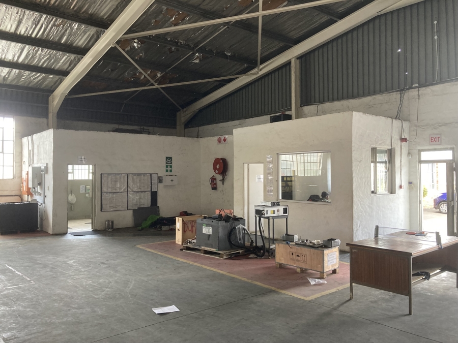 To Let Commercial Property for Rent in Westmead KwaZulu-Natal