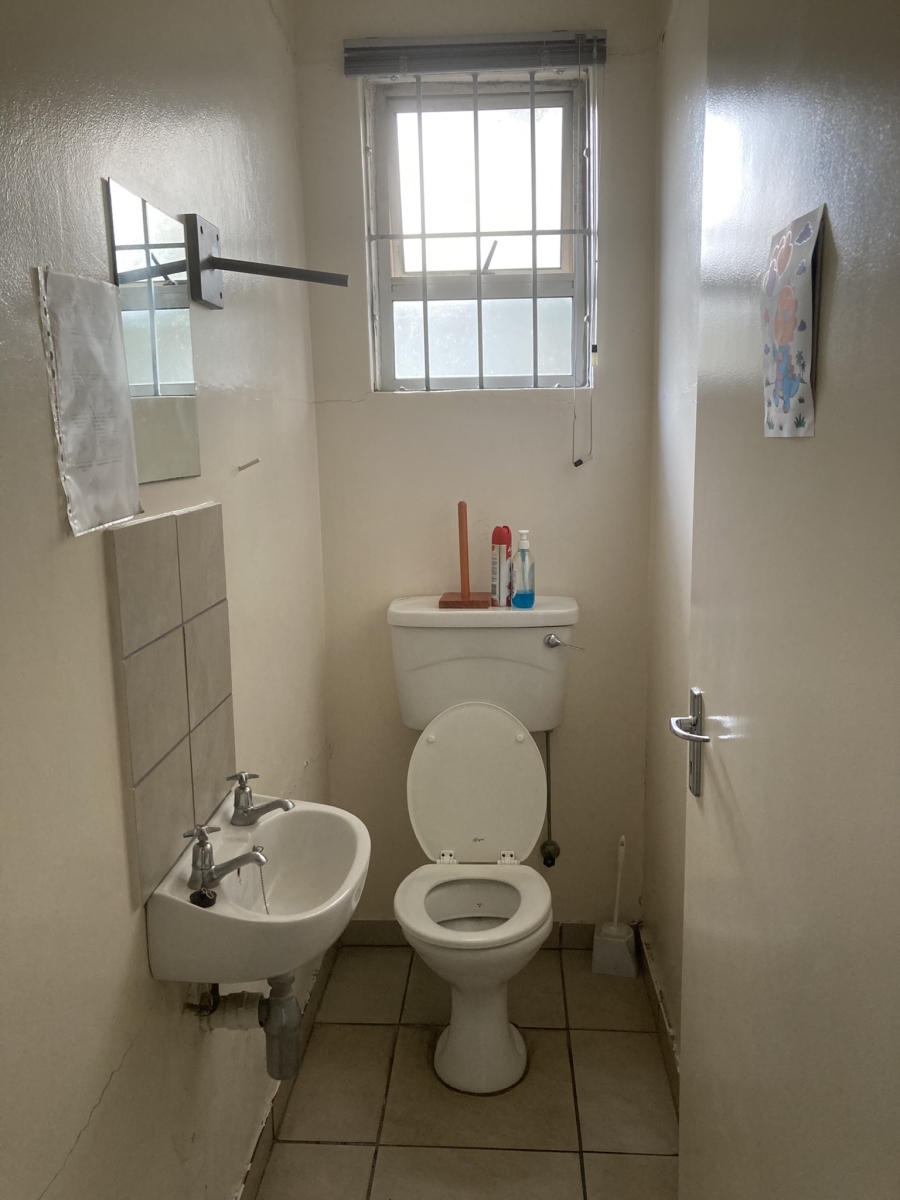 To Let Commercial Property for Rent in Westmead KwaZulu-Natal