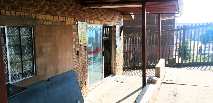 5 Bedroom Property for Sale in Belvedere KwaZulu-Natal