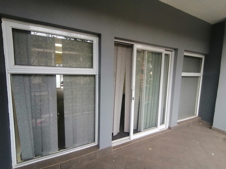To Let Commercial Property for Rent in Umhlanga Ridge KwaZulu-Natal