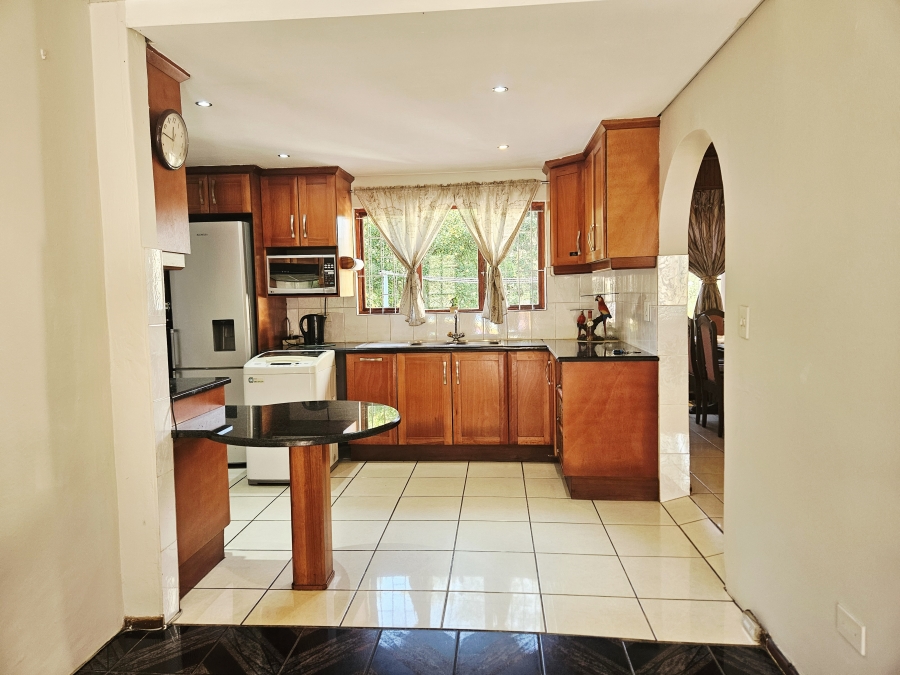 4 Bedroom Property for Sale in Pinelands KwaZulu-Natal