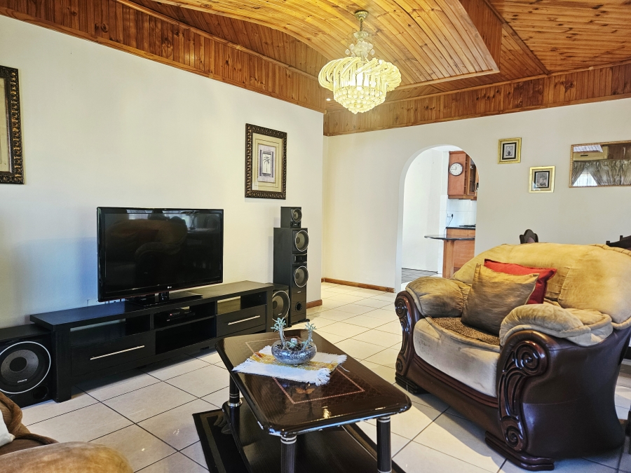 4 Bedroom Property for Sale in Pinelands KwaZulu-Natal