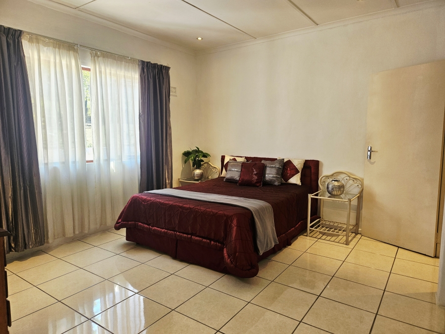 4 Bedroom Property for Sale in Pinelands KwaZulu-Natal