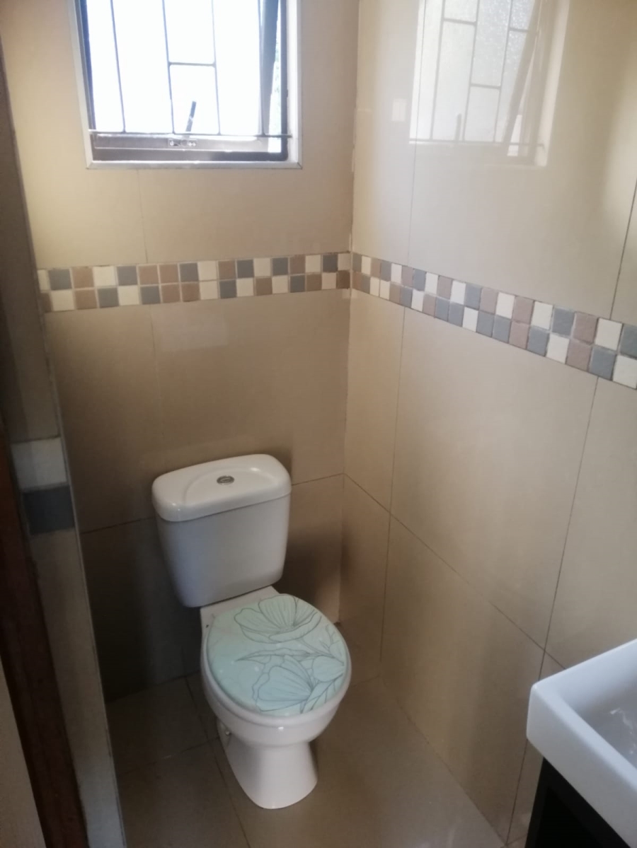 To Let 1 Bedroom Property for Rent in Yellowwood Park KwaZulu-Natal