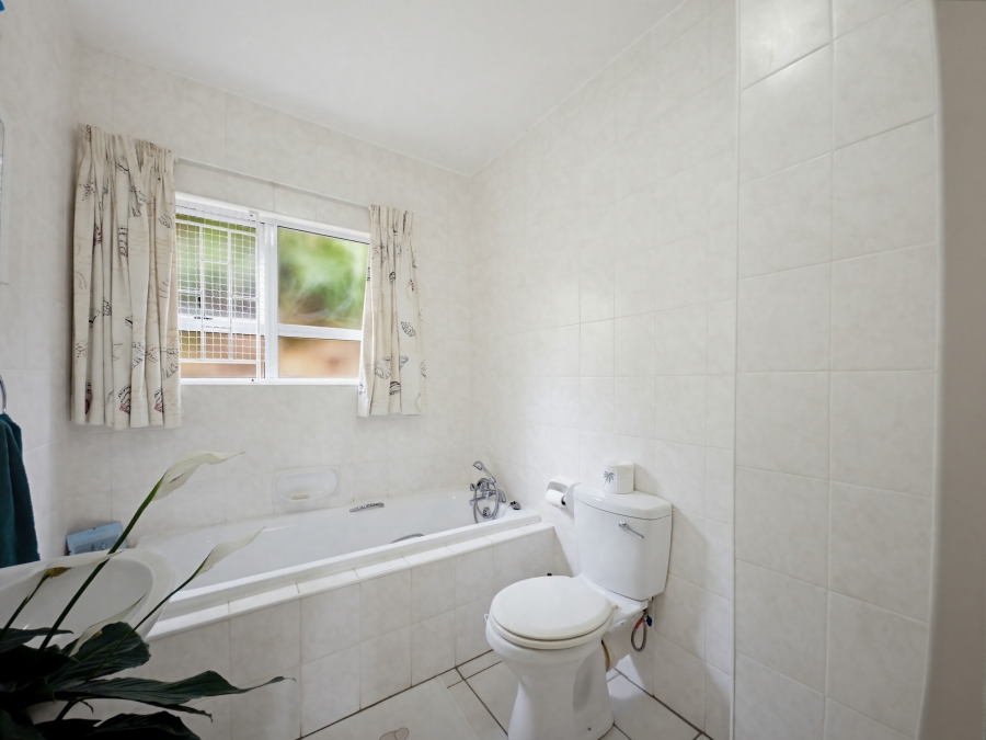 4 Bedroom Property for Sale in Willard Beach KwaZulu-Natal