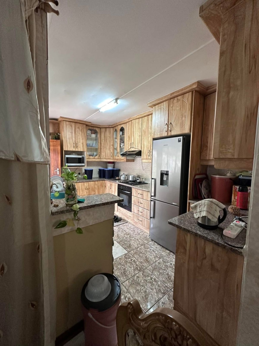3 Bedroom Property for Sale in Glenwood KwaZulu-Natal
