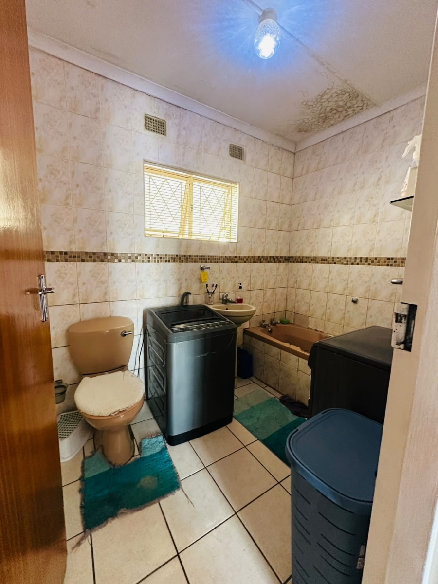 3 Bedroom Property for Sale in Glenwood KwaZulu-Natal