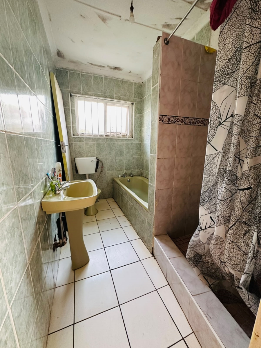 3 Bedroom Property for Sale in Glenwood KwaZulu-Natal