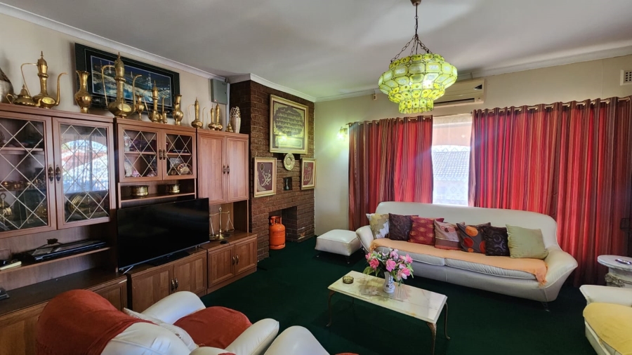 4 Bedroom Property for Sale in Raisethorpe KwaZulu-Natal
