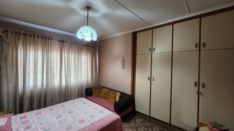 4 Bedroom Property for Sale in Raisethorpe KwaZulu-Natal