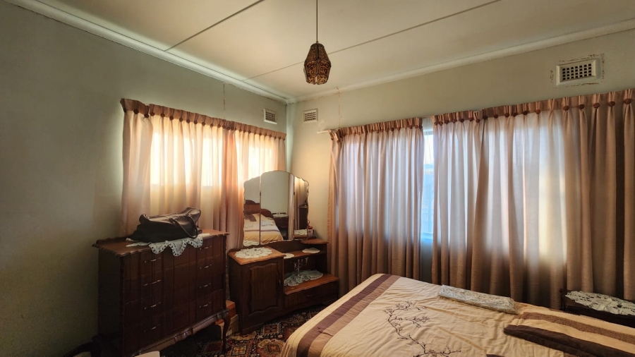 4 Bedroom Property for Sale in Raisethorpe KwaZulu-Natal