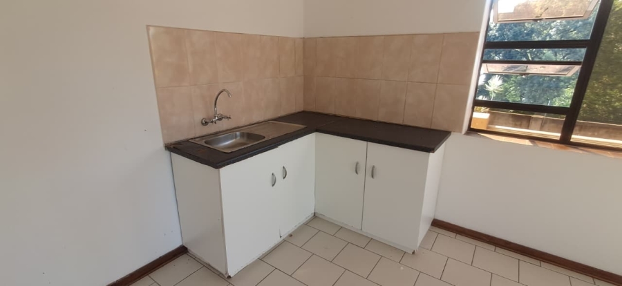To Let 1 Bedroom Property for Rent in Empangeni Central KwaZulu-Natal