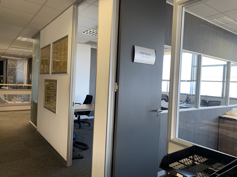 To Let Commercial Property for Rent in La Lucia Ridge KwaZulu-Natal
