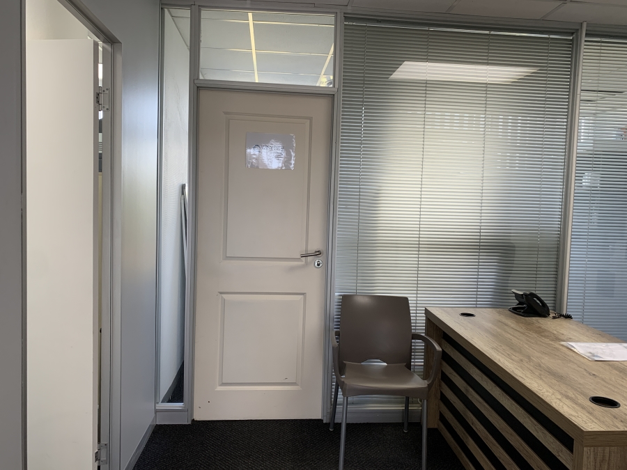 To Let Commercial Property for Rent in La Lucia Ridge KwaZulu-Natal