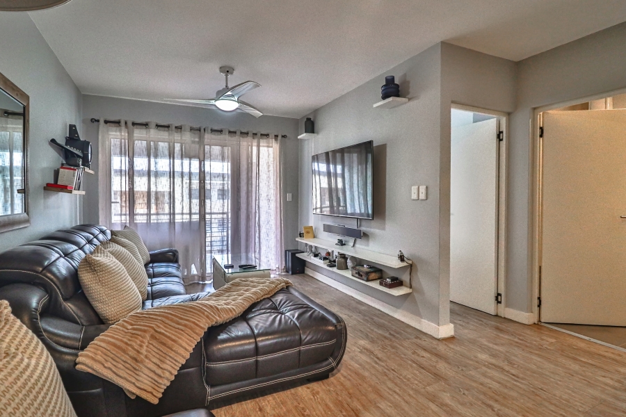 2 Bedroom Property for Sale in Umbogintwini KwaZulu-Natal