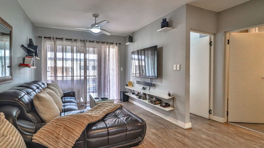 2 Bedroom Property for Sale in Umbogintwini KwaZulu-Natal