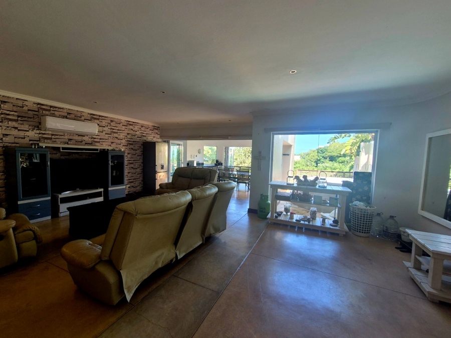 4 Bedroom Property for Sale in Salt Rock KwaZulu-Natal