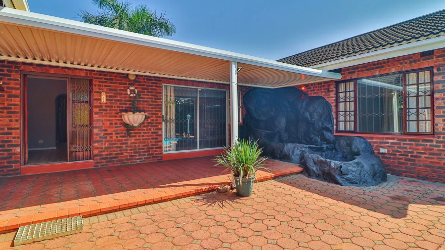 4 Bedroom Property for Sale in St Winifreds KwaZulu-Natal