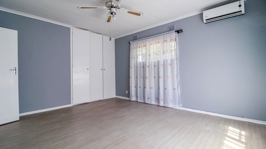 4 Bedroom Property for Sale in St Winifreds KwaZulu-Natal