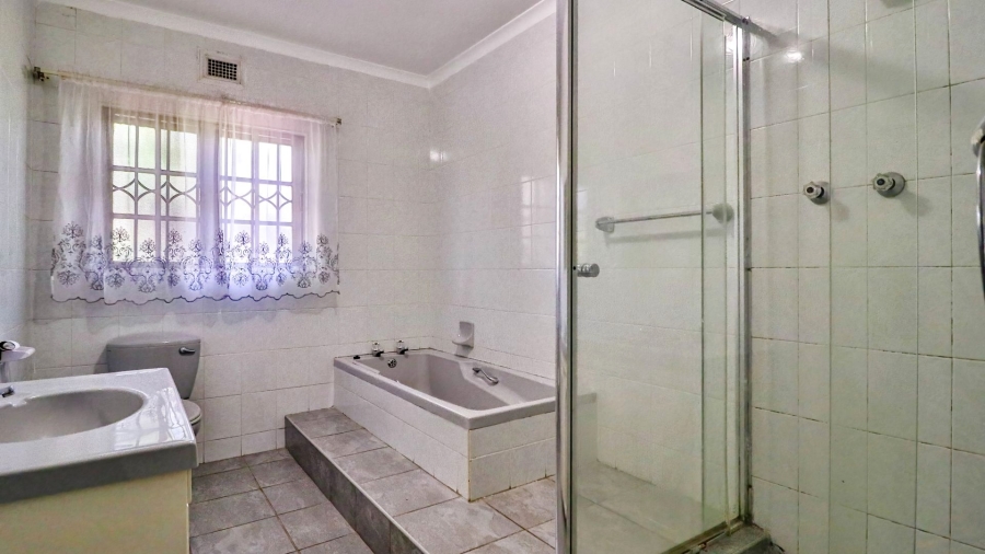 4 Bedroom Property for Sale in St Winifreds KwaZulu-Natal