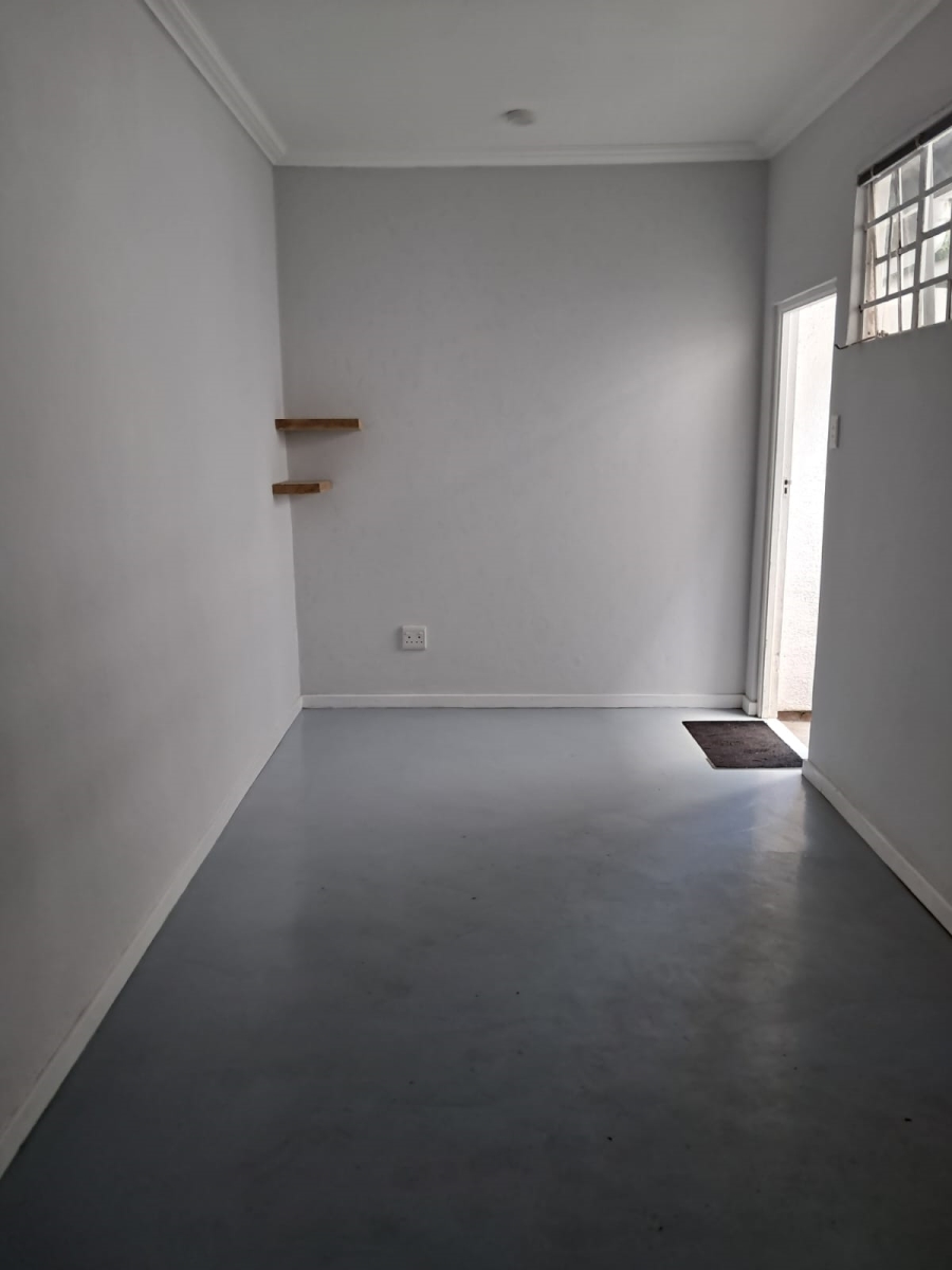 To Let 1 Bedroom Property for Rent in Gillitts KwaZulu-Natal