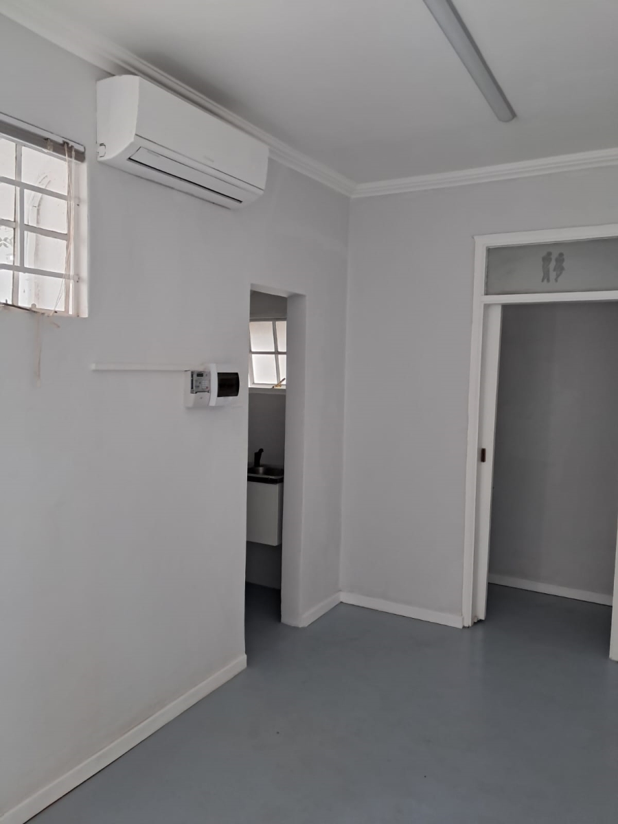 To Let 1 Bedroom Property for Rent in Gillitts KwaZulu-Natal