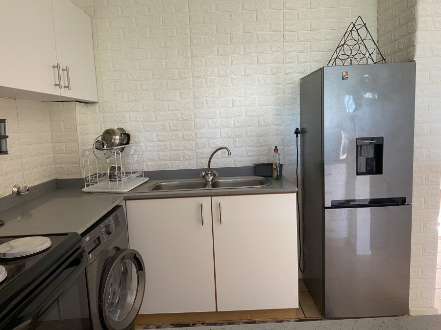 To Let 3 Bedroom Property for Rent in Deepdale KwaZulu-Natal