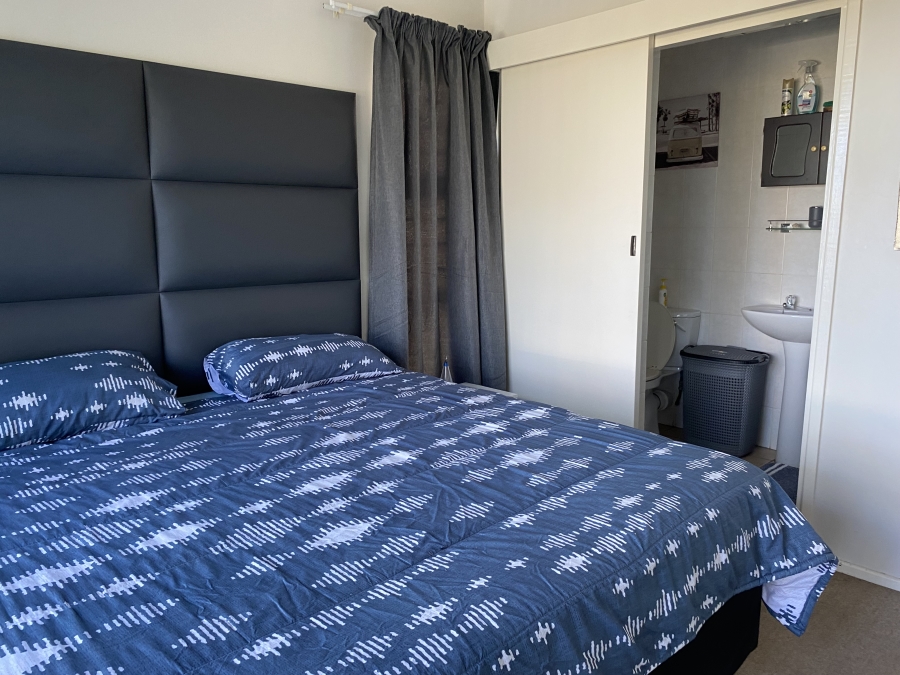 To Let 3 Bedroom Property for Rent in Deepdale KwaZulu-Natal