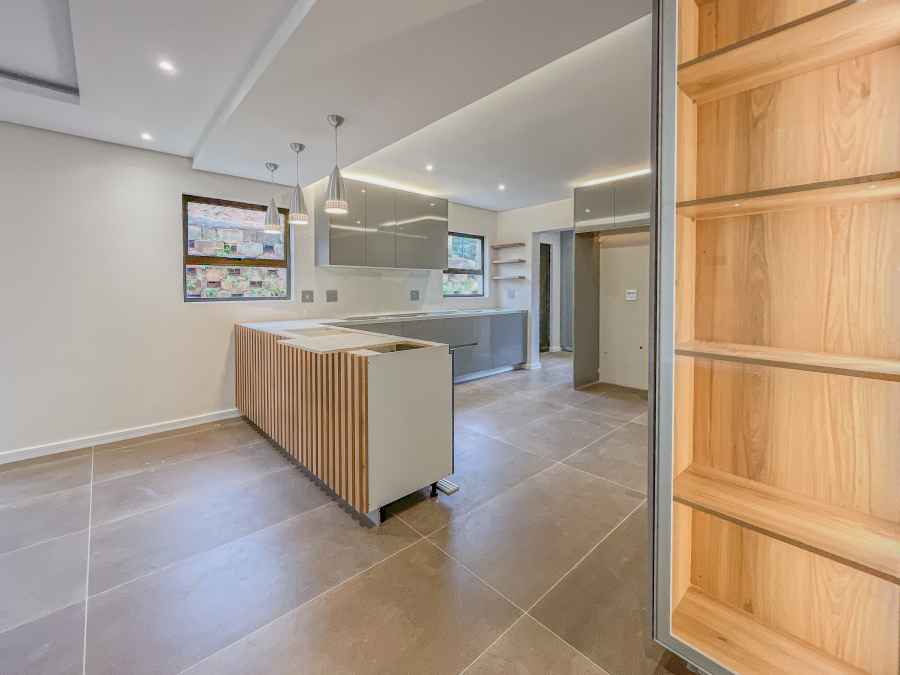 4 Bedroom Property for Sale in Seaward Estate KwaZulu-Natal
