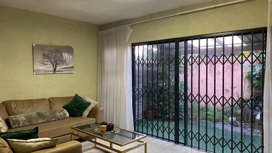 3 Bedroom Property for Sale in Glenwood KwaZulu-Natal
