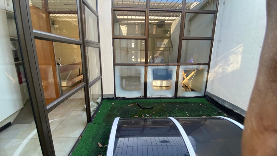 3 Bedroom Property for Sale in Glenwood KwaZulu-Natal