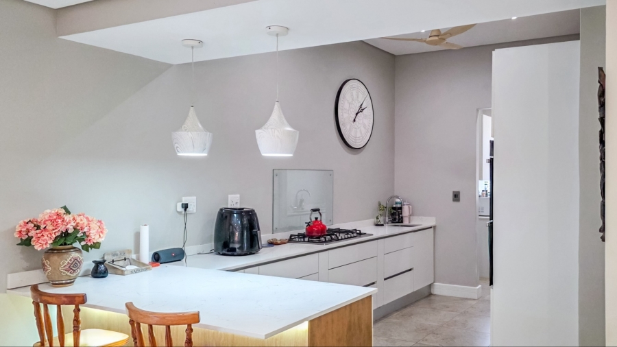 3 Bedroom Property for Sale in Sheffield Beach KwaZulu-Natal