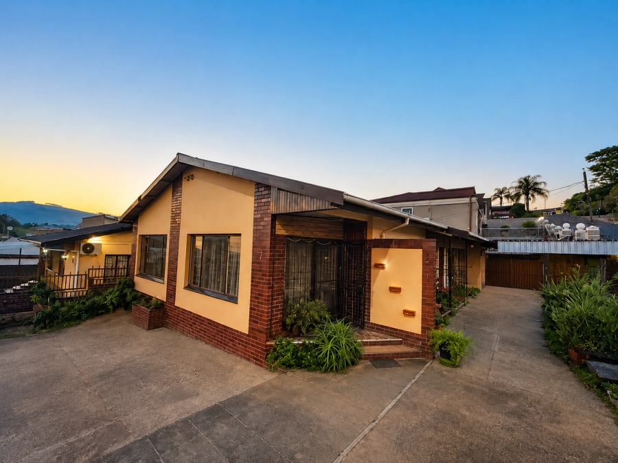 4 Bedroom Property for Sale in Raisethorpe KwaZulu-Natal