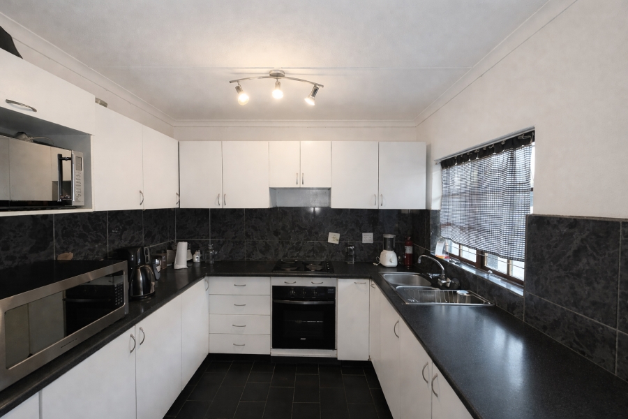 3 Bedroom Property for Sale in Lincoln Meade KwaZulu-Natal