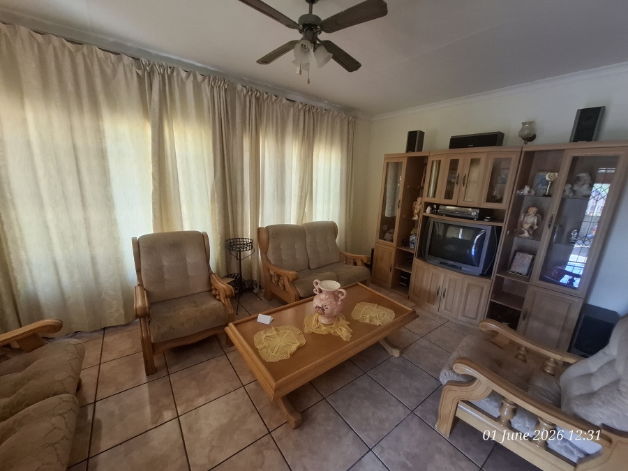 3 Bedroom Property for Sale in Lenville KwaZulu-Natal