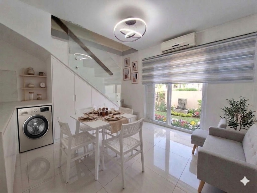 1 Bedroom Property for Sale in Essenwood KwaZulu-Natal