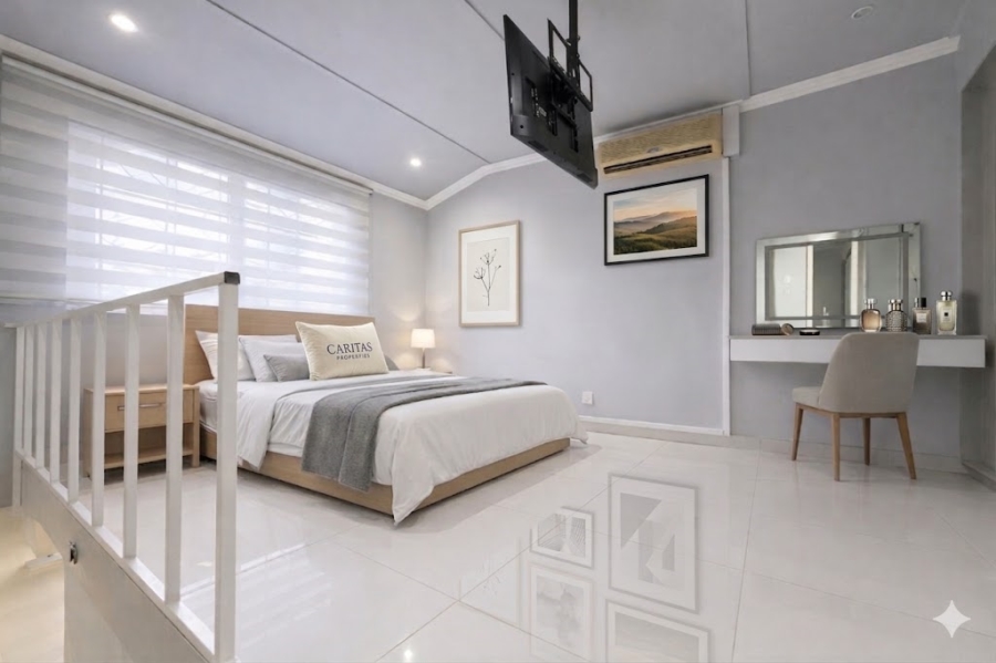 1 Bedroom Property for Sale in Essenwood KwaZulu-Natal