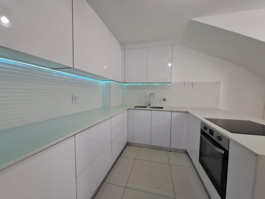 1 Bedroom Property for Sale in Essenwood KwaZulu-Natal