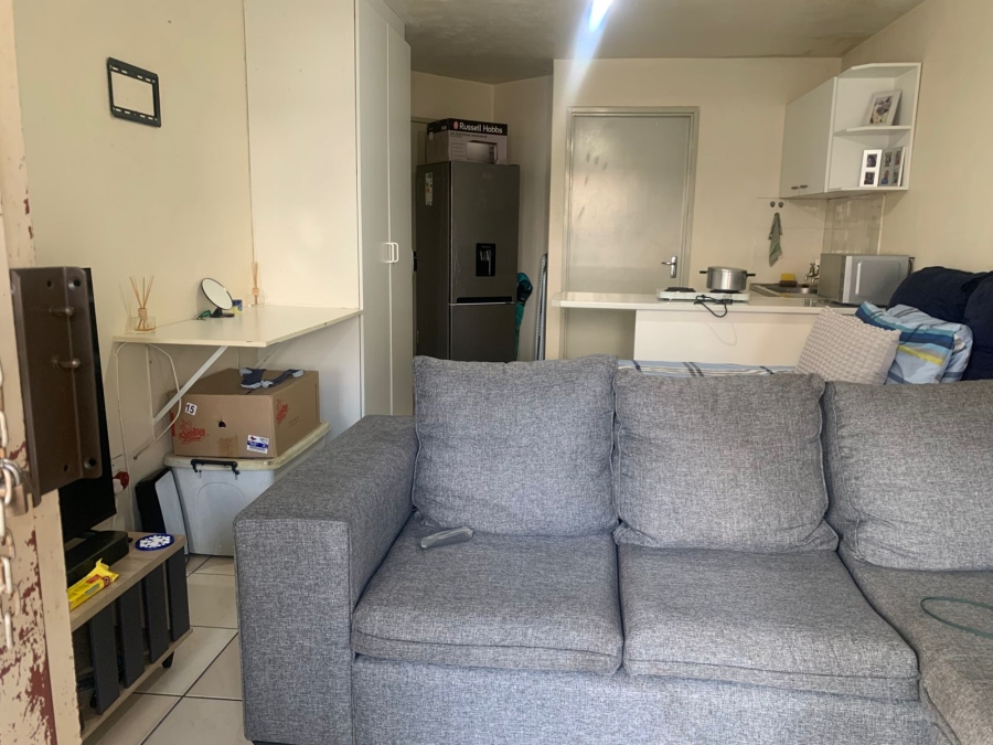 1 Bedroom Property for Sale in Scottsville KwaZulu-Natal