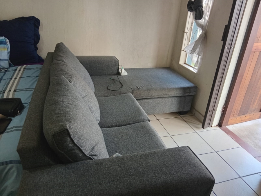 1 Bedroom Property for Sale in Scottsville KwaZulu-Natal