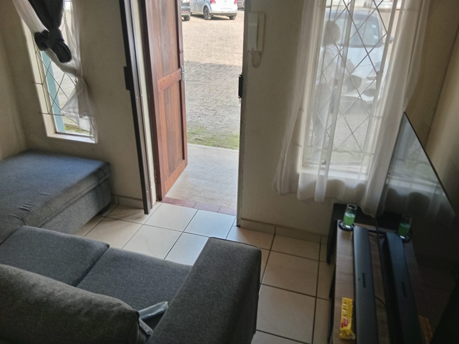 1 Bedroom Property for Sale in Scottsville KwaZulu-Natal