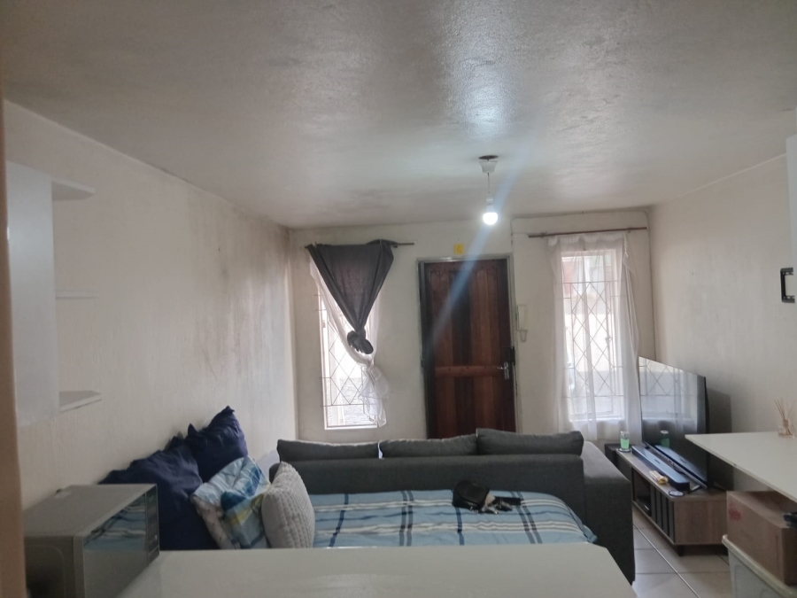 1 Bedroom Property for Sale in Scottsville KwaZulu-Natal