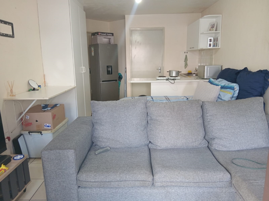 1 Bedroom Property for Sale in Scottsville KwaZulu-Natal