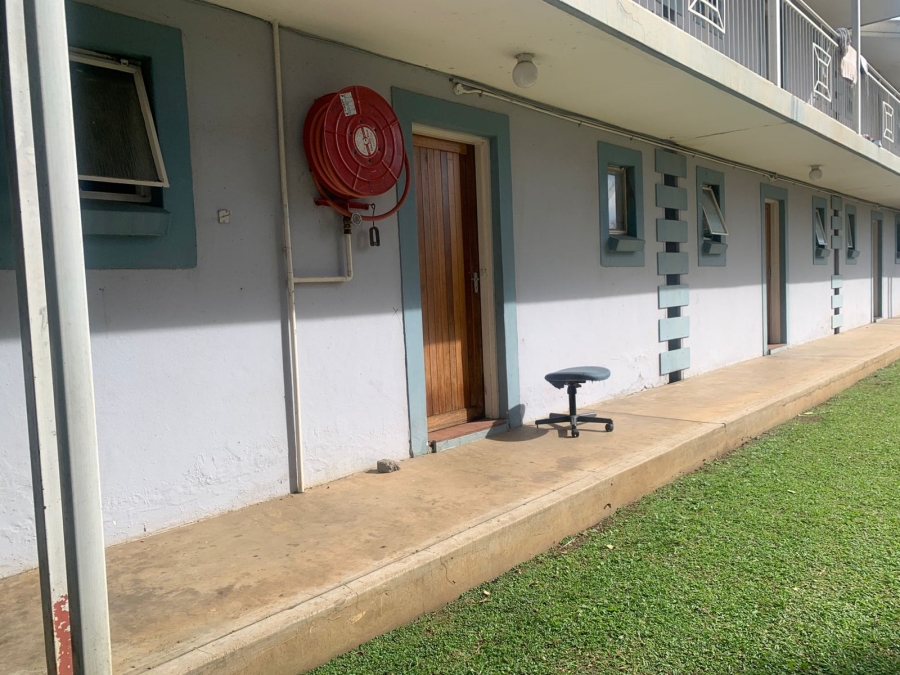 1 Bedroom Property for Sale in Scottsville KwaZulu-Natal