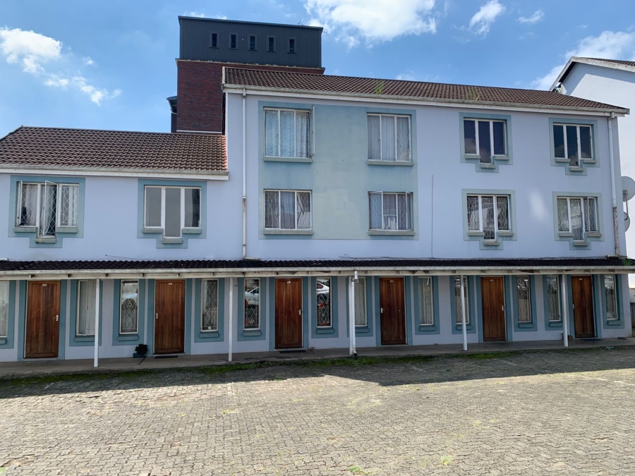 1 Bedroom Property for Sale in Scottsville KwaZulu-Natal
