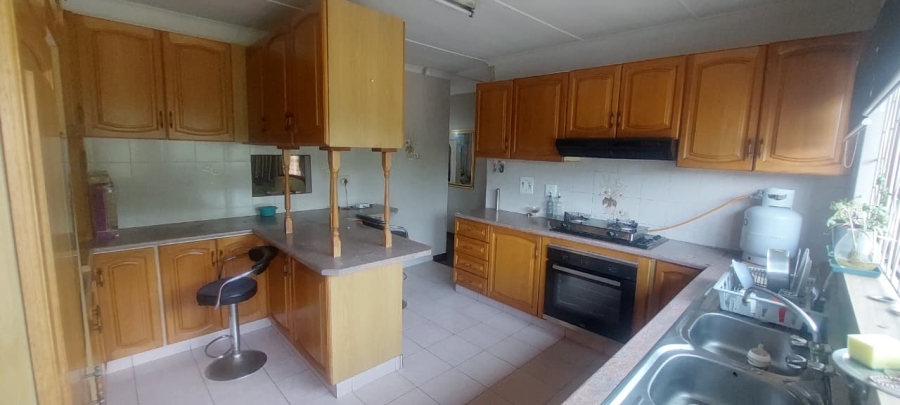To Let 2 Bedroom Property for Rent in Compensation Beach KwaZulu-Natal