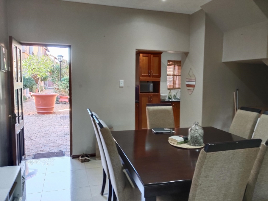2 Bedroom Property for Sale in Hillcrest Central KwaZulu-Natal